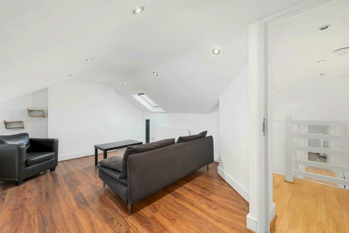 1 Bedroom Flat To Rent In Wightman Road, London, N4