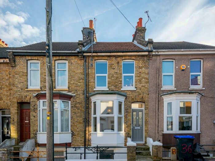 3 Bedroom Terraced House To Rent In Bloomsbury Road, Ramsgate, Kent, CT11