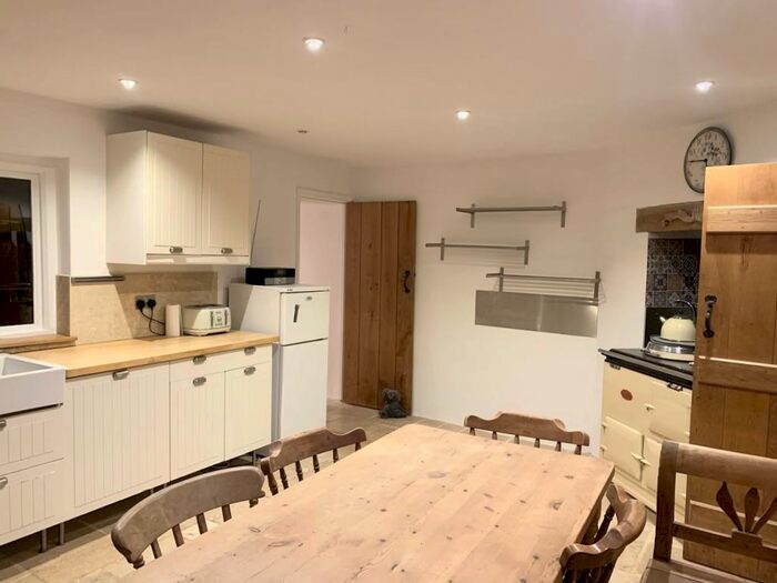4 Bedroom Cottage To Rent In Oakridge Lynch, Stroud, GL6
