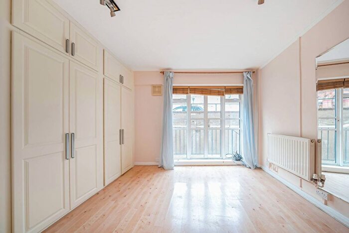 Studio To Rent In Courtfield Gardens, South Kensington, London, SW5