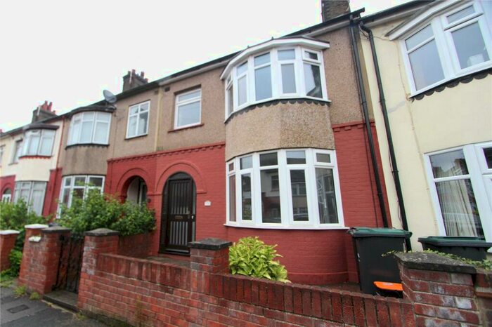 3 Bedroom Terraced House To Rent In Robinia Avenue, Northfleet, Gravesend, Kent, DA11