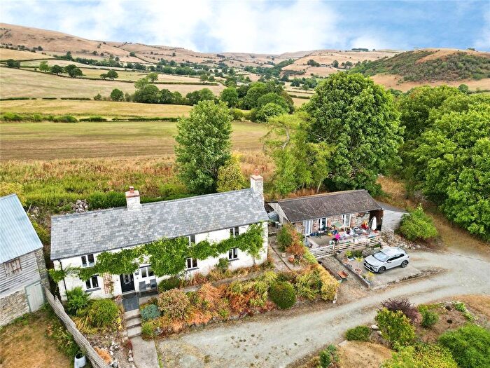 4 Bedroom Detached House For Sale In Llanrhaeadr Ym Mochnant, Oswestry, Powys, SY10