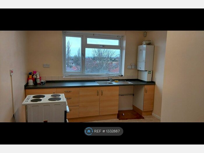 3 Bedroom Flat To Rent In Hawthorn Road, Birmingham, B44