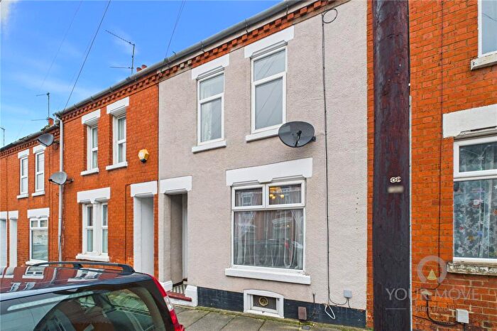 3 Bedroom Terraced House For Sale In Cambridge Street, Semilong, Northampton, NN2