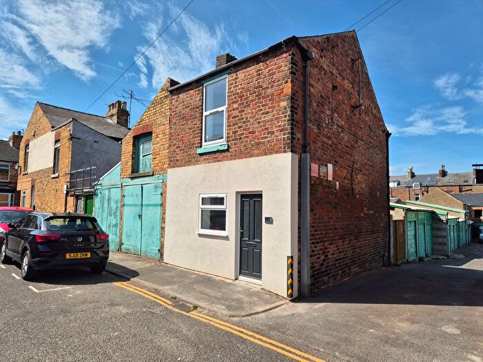 2 Bedroom Terraced House To Rent In Durham Place, Scarborough, YO12