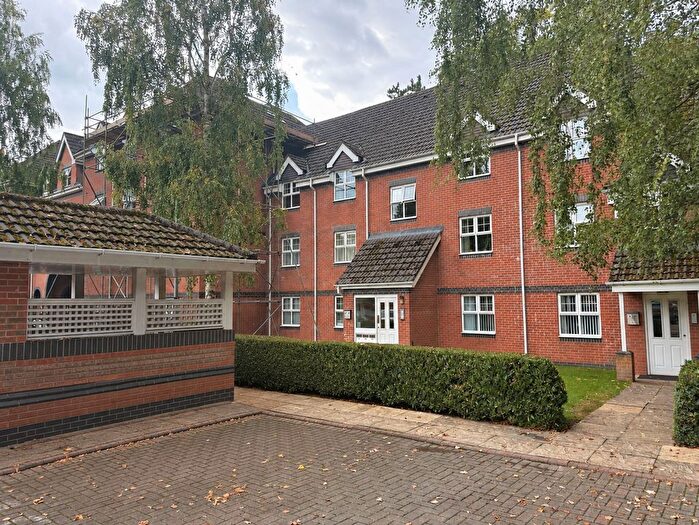 2 Bedroom Flat For Sale In Brooklands Road, Wood Court, M33
