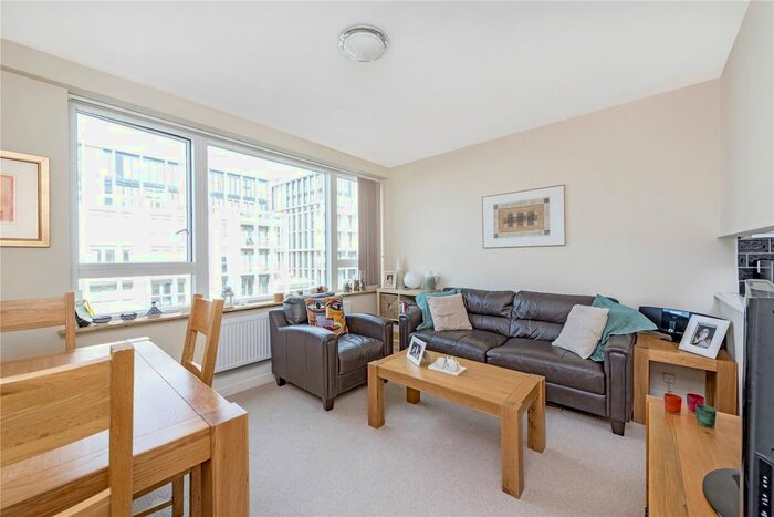1 Bedroom Flat For Sale In Millbank Court, John Islip Street, SW1P