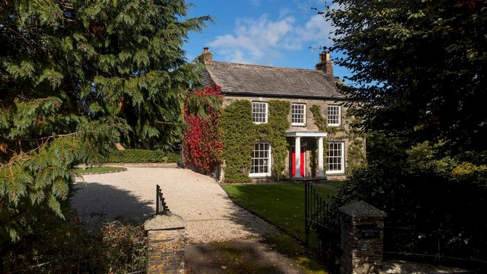 5 Bedroom Detached House For Sale In Wadebridge Road, PL30