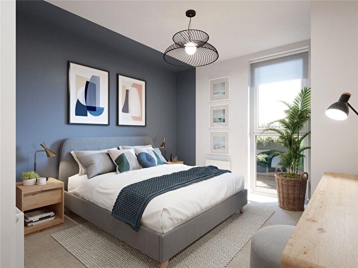 1 Bedroom Flat For Sale In Earlham Grove, London, E7
