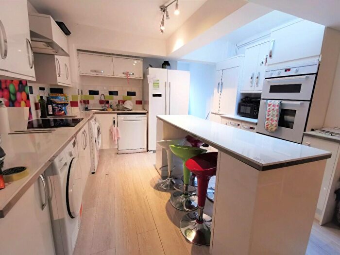 6 Bedroom Terraced House To Rent In Teignmouth Road, Selly Oak, Birmingham, B29