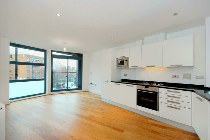 2 Bedroom Apartment To Rent In Goswell Road London, EC1V