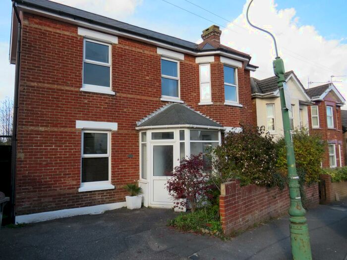 3 Bedroom House To Rent In Kemp Road, Bournemouth, BH9