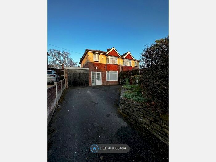 3 Bedroom Semi-Detached House To Rent In Withins Lane, Bolton, BL2