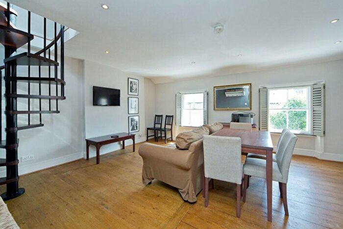 2 Bedroom Maisonette To Rent In St Augustine's Road, Camden, NW1