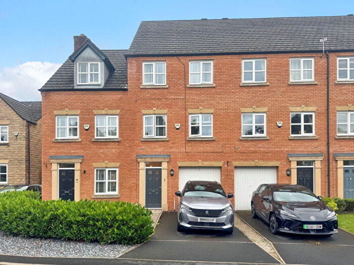 3 Bedroom Terraced House For Sale In Eastwood Drive, Marple, Stockport, SK6