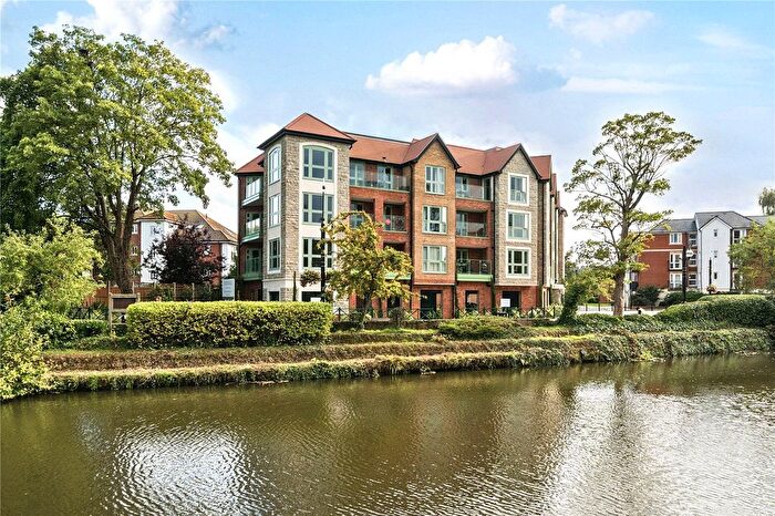2 Bedroom Flat For Sale In Brook House, New Wharf Road, Tonbridge, TN9