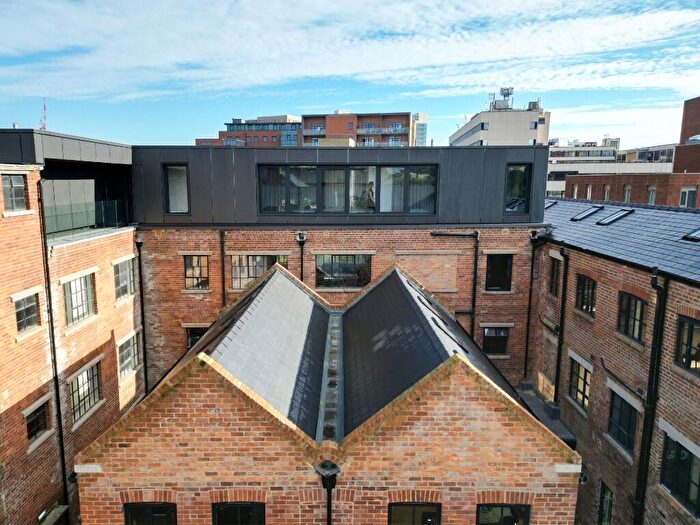 2 Bedroom Duplex To Rent In Thomas Street, Sheffield, S3