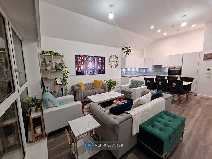 4 Bedroom Flat To Rent In Castle Street, London, E13