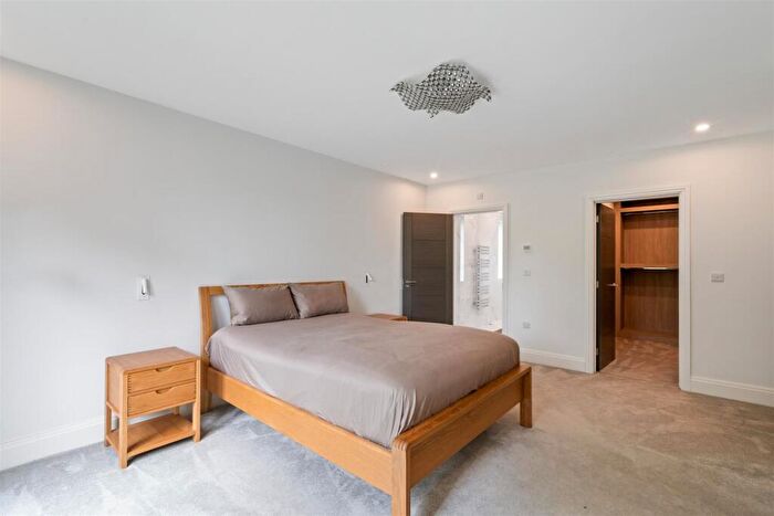 2 Bedroom Apartment To Rent In Blythwood, Blossomfield Road, Solihull, B91