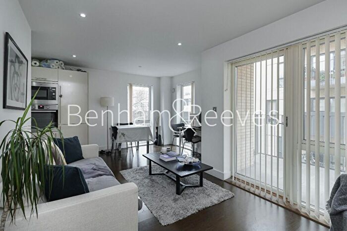 1 Bedroom Apartment To Rent In Freda Street, Bermondsey, London, SE16