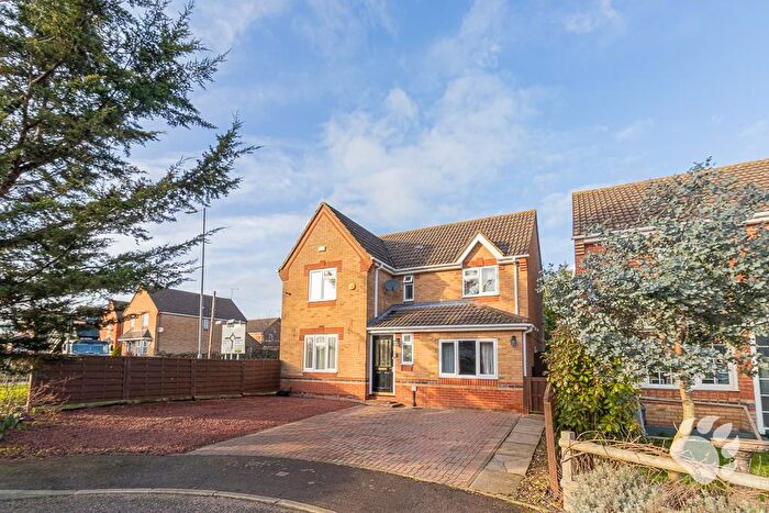 4 Bedroom Detached House For Sale In Waverley Road, Steeple View, SS15
