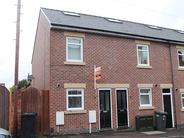 3 Bedroom Semi Detached House To Rent In Cecil Street, Derby, DE22