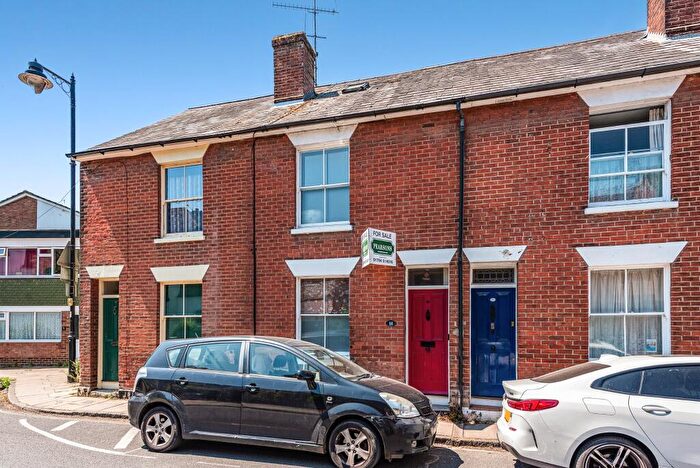 4 Bedroom Terraced House For Sale In Romsey, SO51