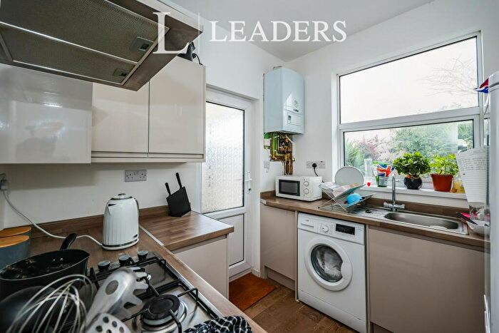 3 Bedroom Terraced House To Rent In Twyford Avenue, PO2