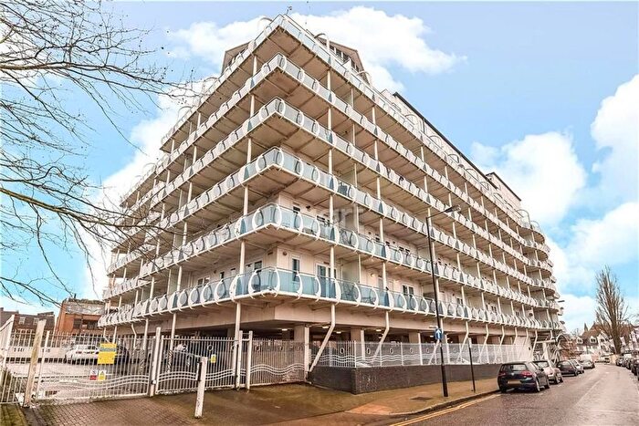 1 Bedroom Flat To Rent In Lyon Road, Platinum House Lyon Road, HA1