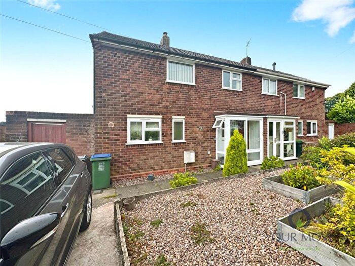 3 Bedroom Semi Detached House For Sale In Hawfield Road, Tividale, Oldbury, West Midlands, B69