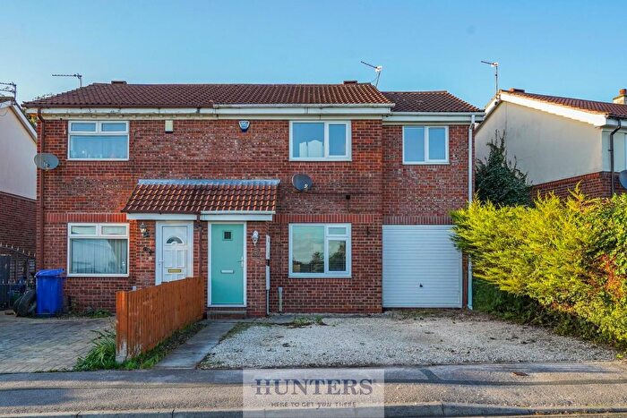 3 Bedroom Semi-Detached House For Sale In Cross Hills Lane, Selby, YO8