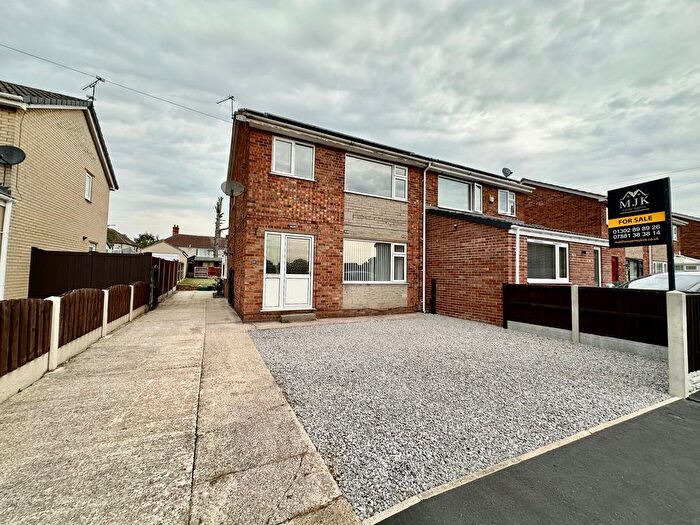 3 Bedroom Semi-Detached House For Sale In Brook Way, Arksey, Doncaster, DN5