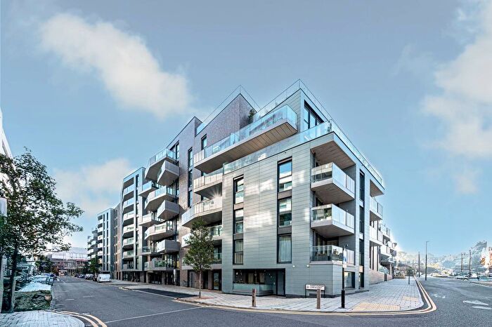 1 Bedroom Flat For Sale In Hawthorne Crescent, East Greenwich, London, SE10