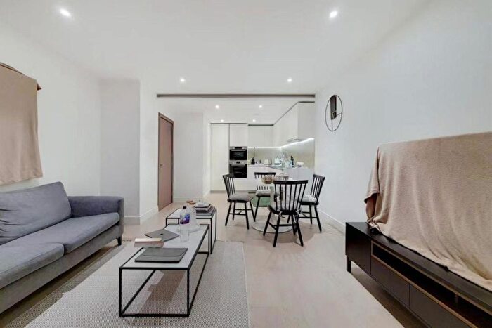 2 Bedroom Flat To Rent In Faulkner House, Fulham Reach, W6