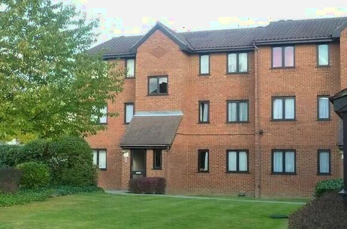 Studio To Rent In Pempath Place, Wembley, HA9