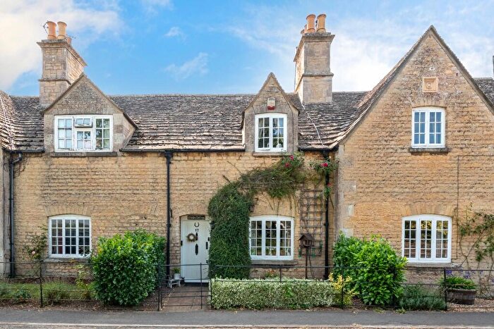 2 Bedroom Cottage For Sale In Tallington Road, Barholm, PE9