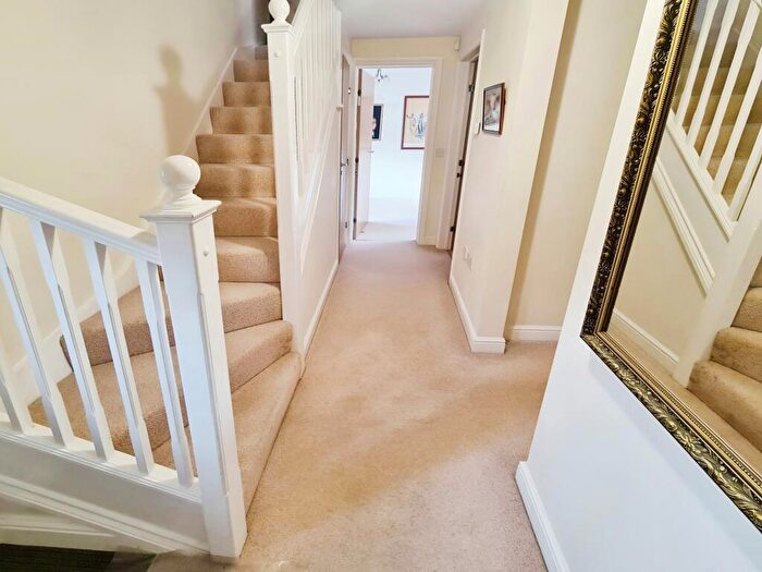 4 Bedroom Detached House For Sale In Turneys Drive, Milton Keynes, MK12