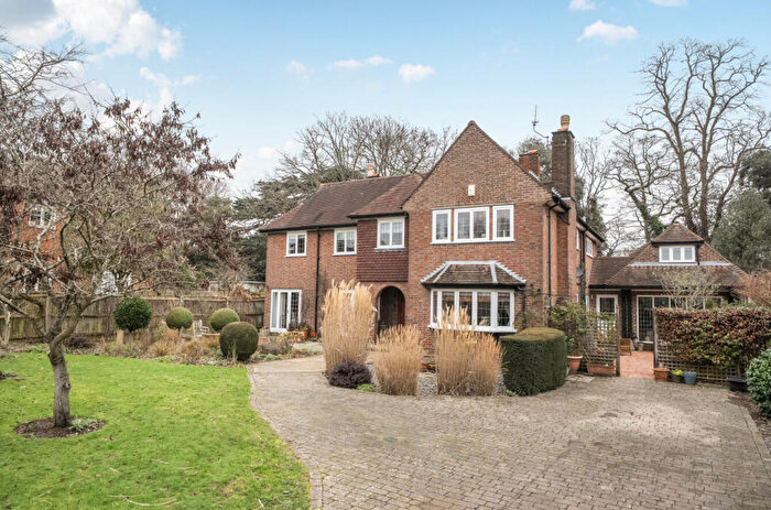 4 Bedroom Detached House For Sale In Abbotts Way, Highfield, Southampton, Hampshire, SO17
