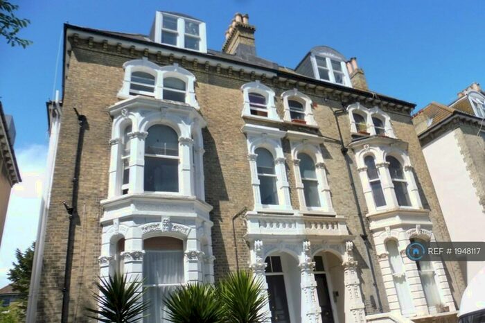 1 Bedroom Flat To Rent In Tisbury Road, Hove, BN3
