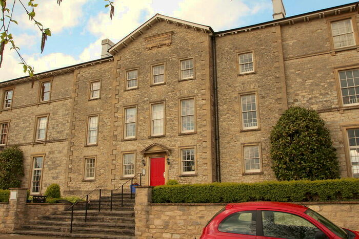 2 Bedroom Apartment To Rent In Bowditch Close, Shepton Mallet, BA4
