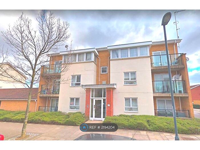 2 Bedroom Flat To Rent In Thamesmead West, London, SE28