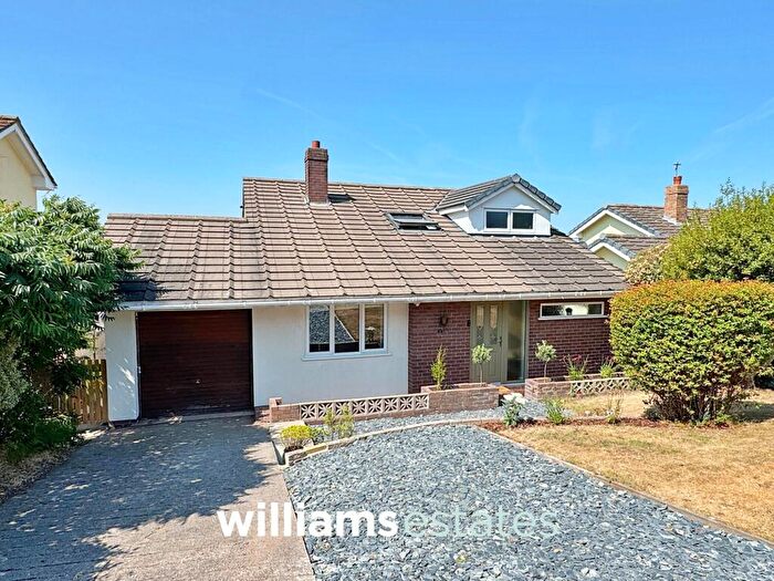 3 Bedroom Detached House For Sale In Clwyd Avenue, Dyserth, LL18