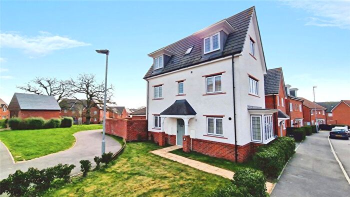 4 Bedroom Detached House For Sale In St. Georges Park, Binfield, Bracknell, Berkshire, RG42