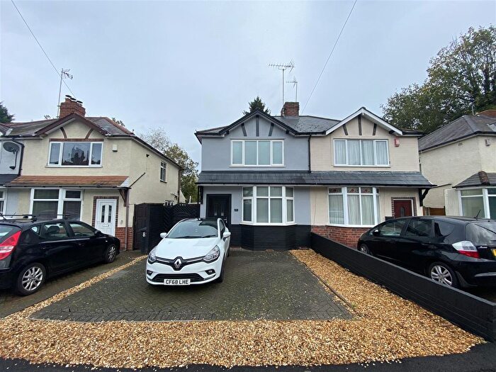 3 Bedroom Semi-Detached House To Rent In Butchers Lane, Halesowen, B63