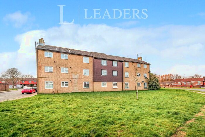2 Bedroom Flat To Rent In Capricorn Close, Bewbush, Crawley RH11