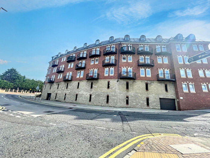 2 Bedroom Duplex For Sale In Ferry Approach, South Shields, Tyne And Wear, NE33