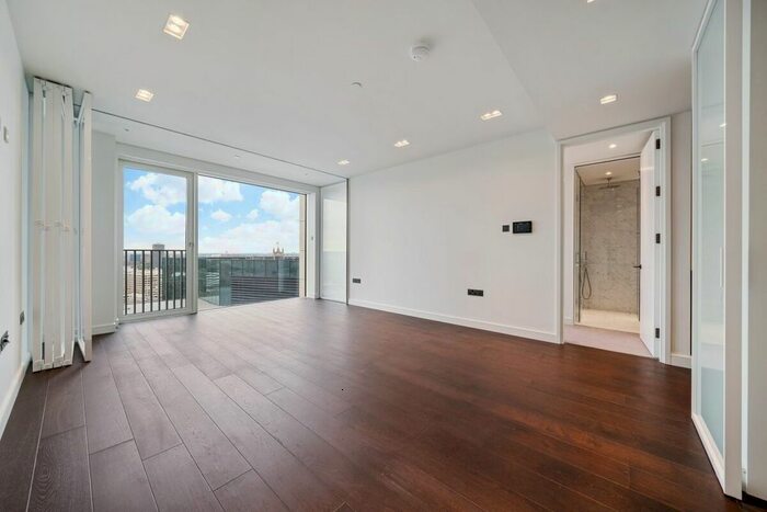 2 Bedroom Flat To Rent In Casson Square, London, SE1