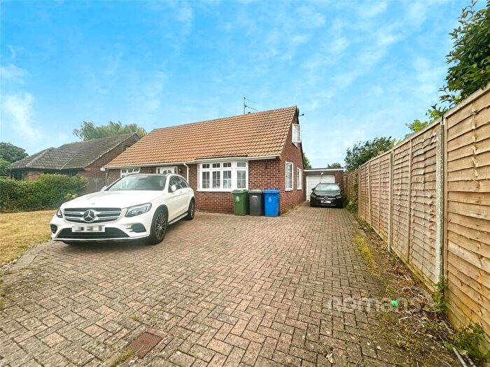 3 Bedroom House To Rent In Hendons Way, Holyport, Maidenhead, SL6