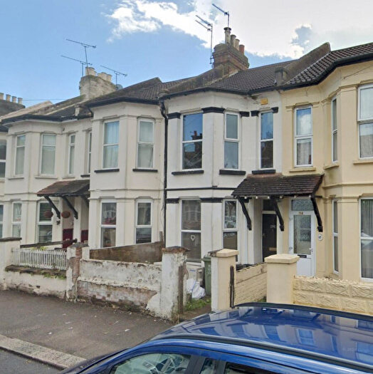 3 Bedroom Terraced House To Rent In St. Anns Road, Southend-on-sea, SS2