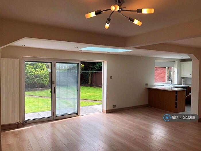 3 Bedroom Semi-Detached House To Rent In North Avenue, Aintree, Liverpool, L10